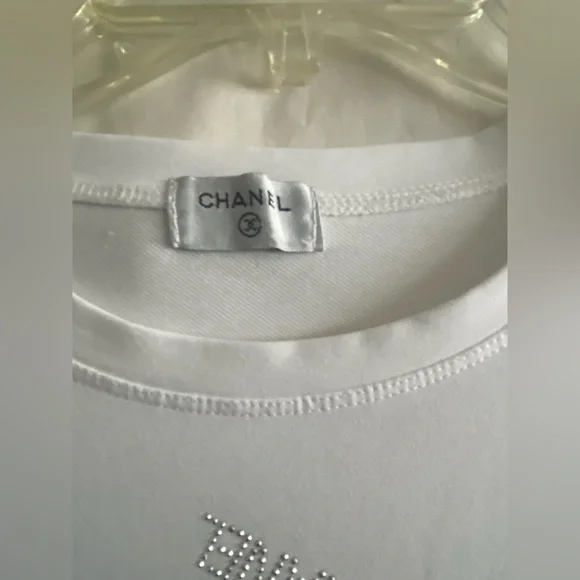 Chanel White T-Shirt Dress with Silver Accents & Pockets - Picture 2 of 5